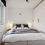 Fantastic And Centrally Located Apartment