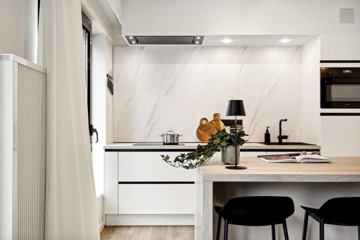 Fantastic And Centrally Located *